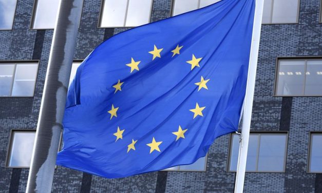 Україна отримала 1 млрд євро кредиту від ЄС від прибутків із заморожених активів РФ